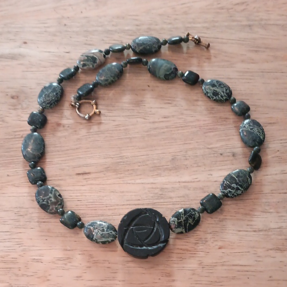 Elegant Handmade Black and Green Stone Necklace